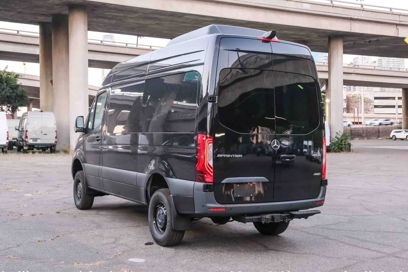 New 2026 Obsidian Black Metallic Mercedes-Benz Passenger 144WB High Roof AWD 2.0L I4 Diesel Turbo image 6