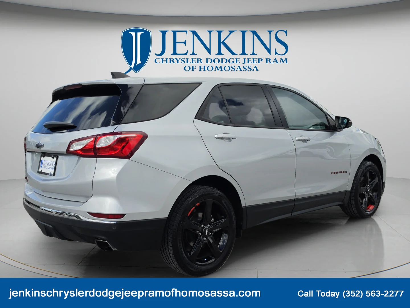 Used 2019 Silver Ice Metallic Chevrolet LT image 4