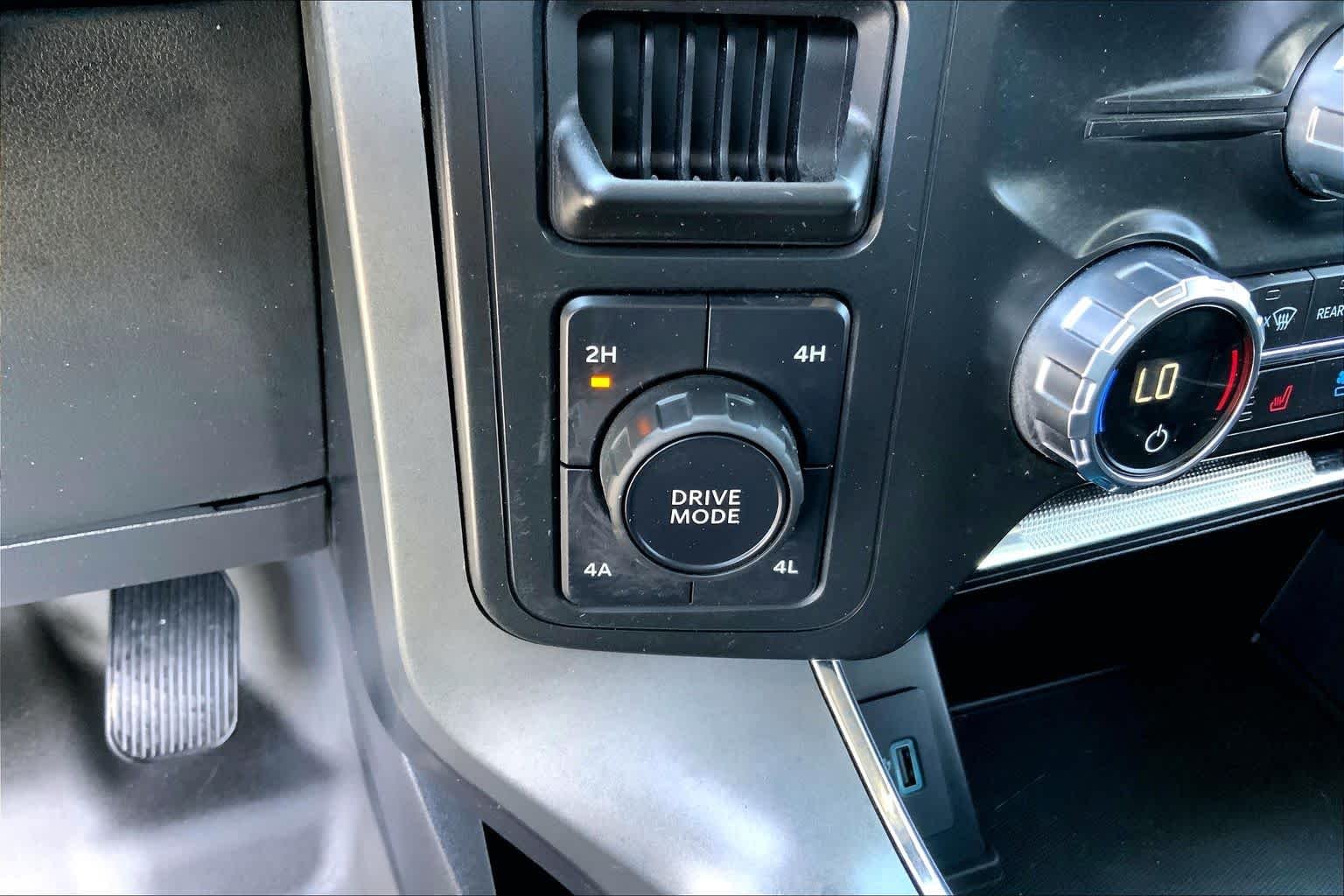 Certified Used 2021 Carbonized Gray Metallic Ford LARIAT image 30