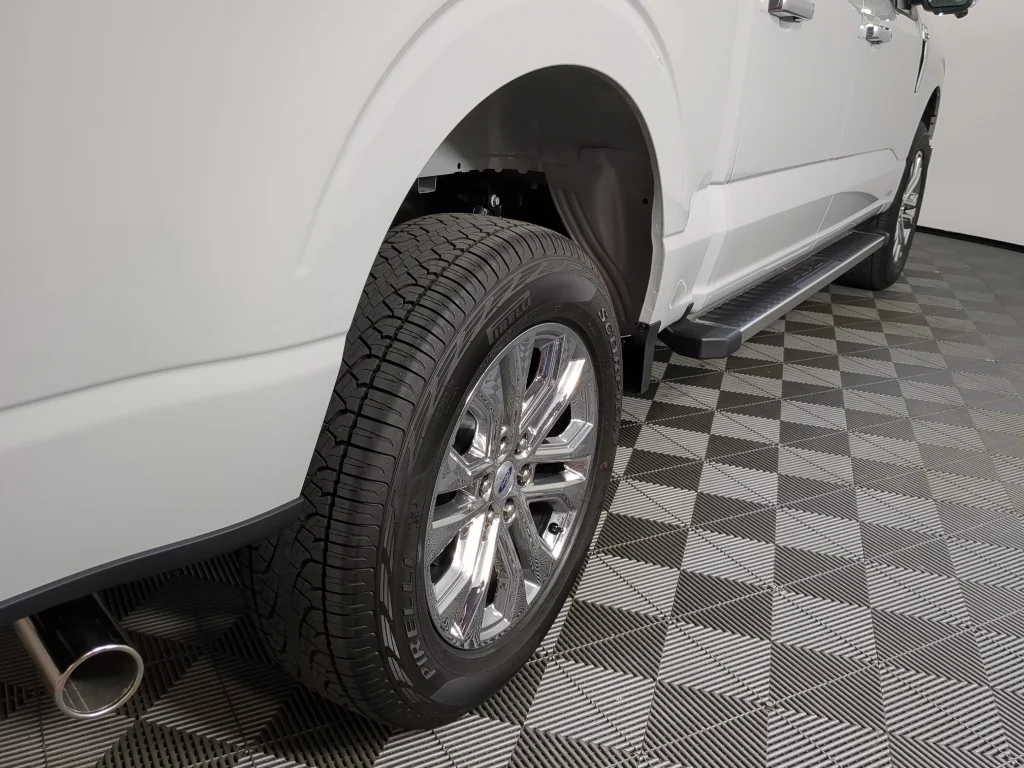 New 2026 AVALANCHE Ford XLT image 8