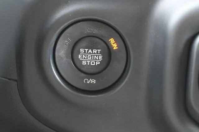 Used 2021  Jeep Unlimited Sport S image 25