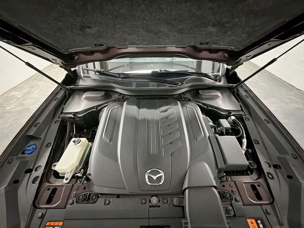 Used 2024 Red Mazda 3.3 Turbo Premium image 31