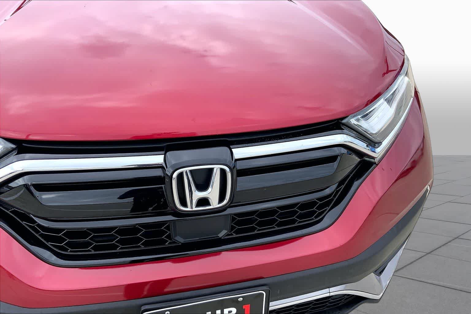 Used 2020 Radiant Red Metallic Honda Touring image 30