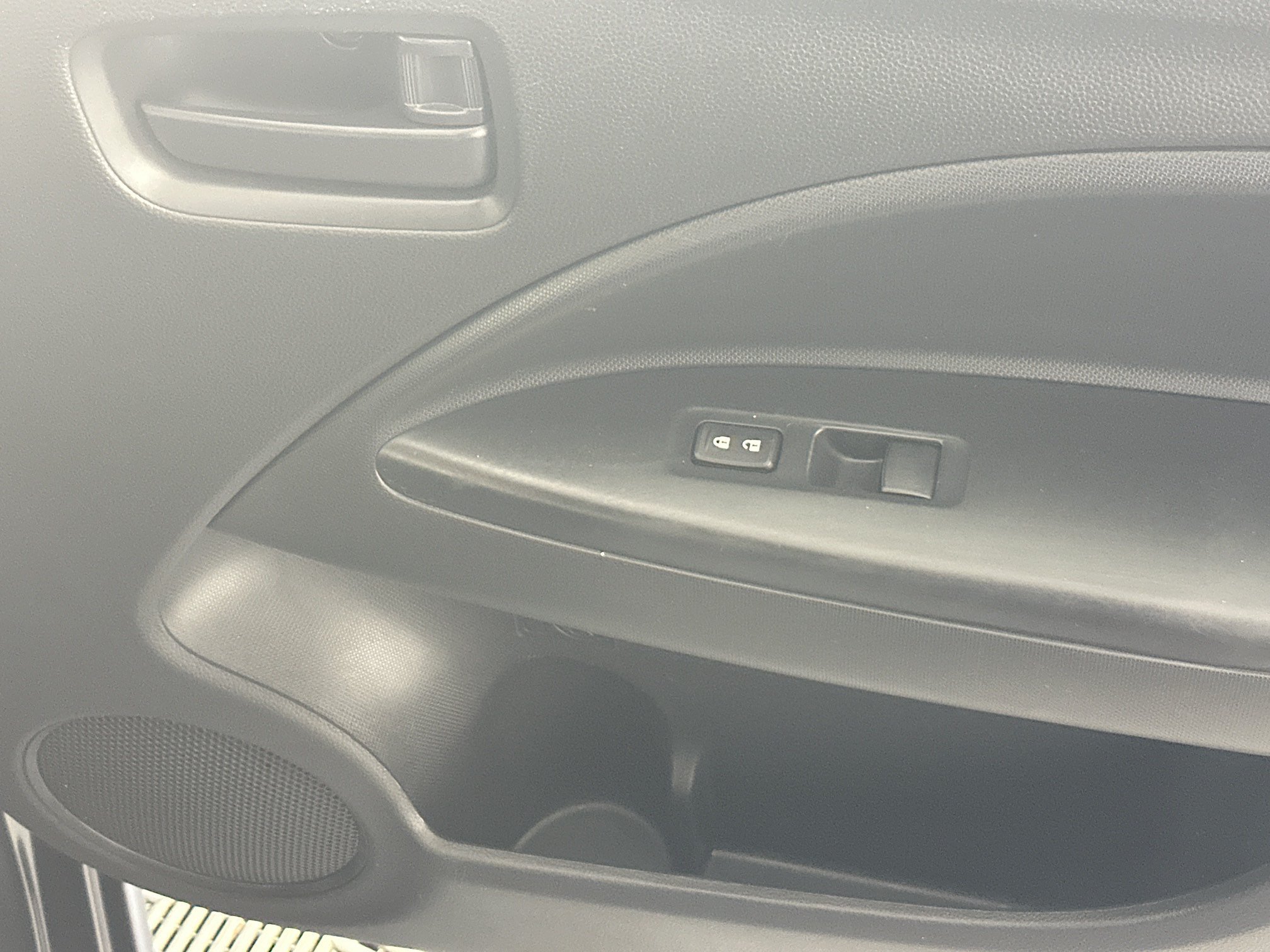 Used 2024 Black Mitsubishi ES image 28