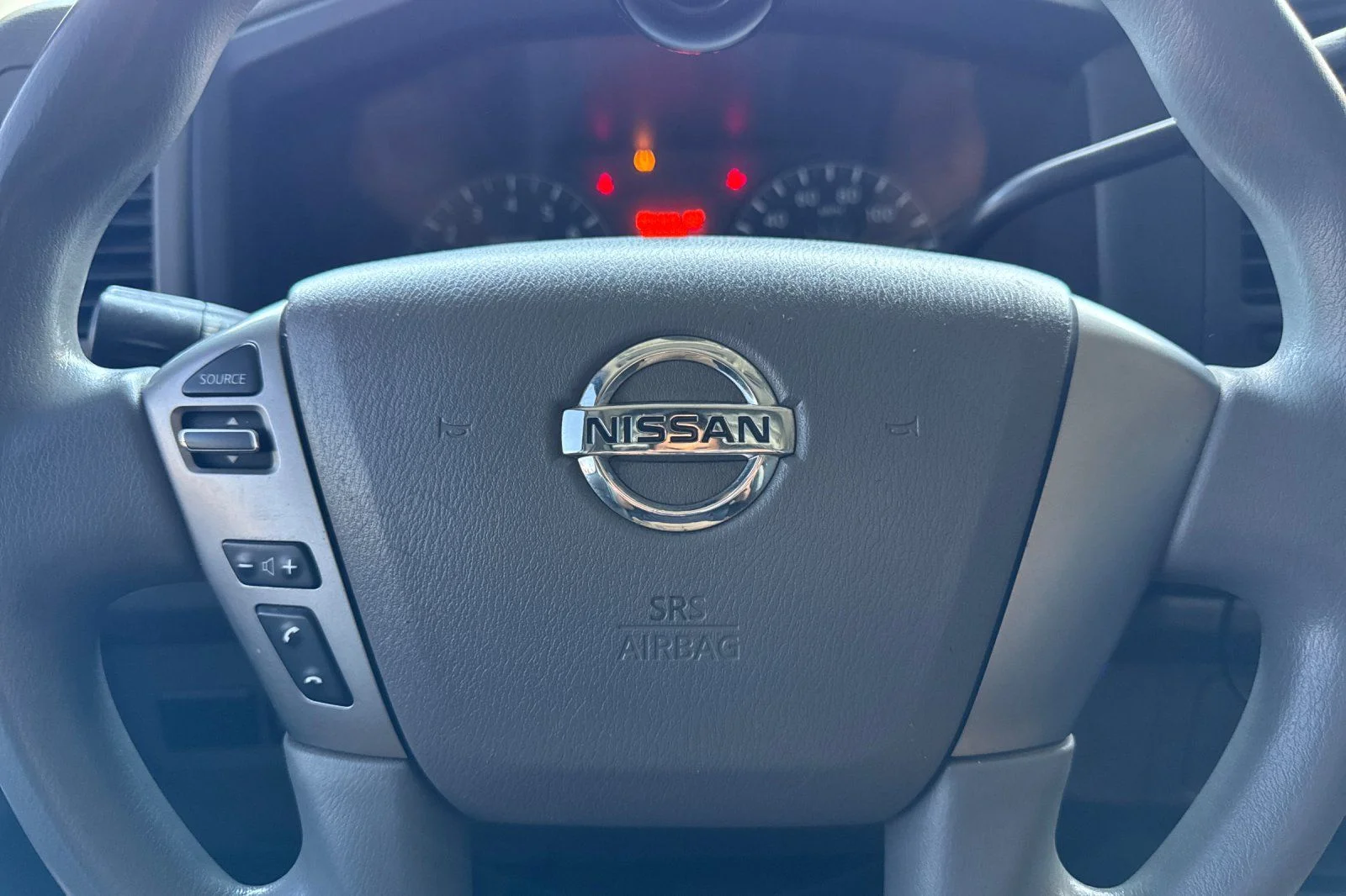 Used 2020 Glacier White Nissan S image 25