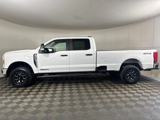 Used 2025 Oxford White Ford XL image 7
