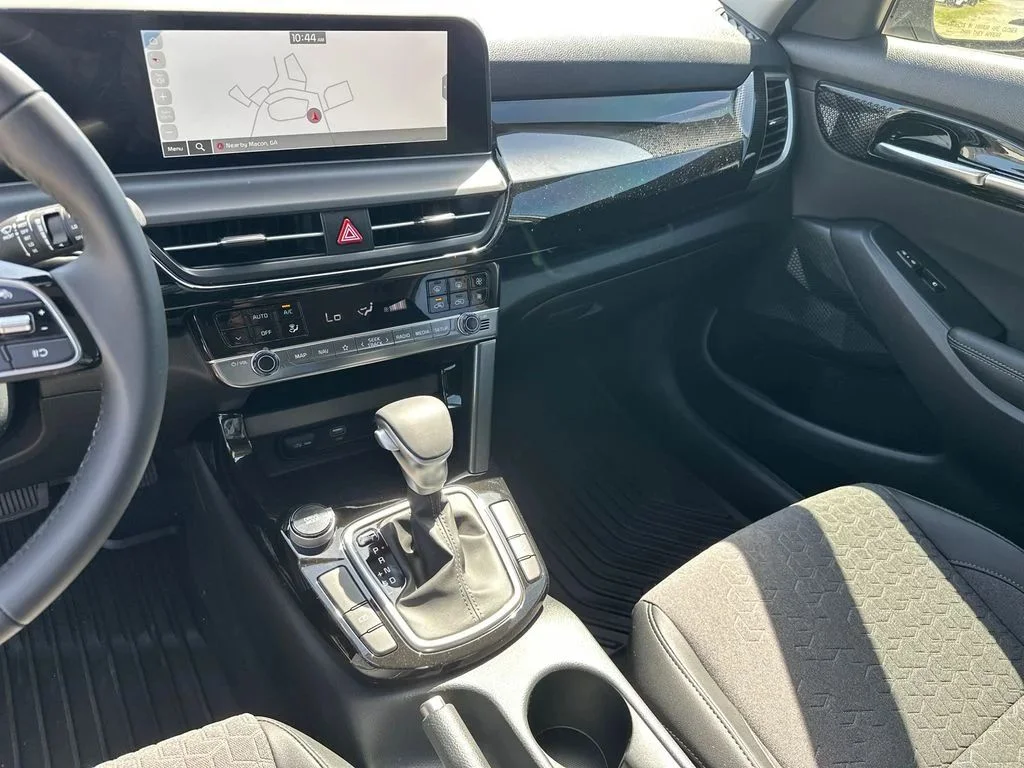 New 2026 White Kia LX image 29