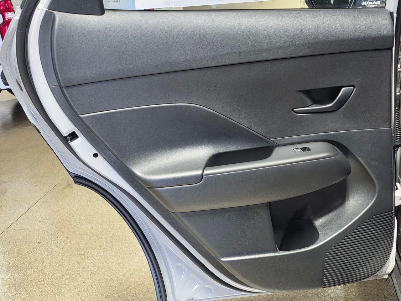 New 2027 C5g Hyundai SE FWD image 13