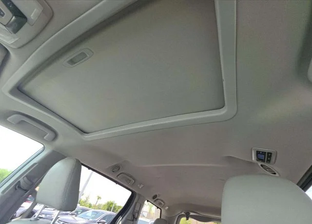 Used 2019 Predawn Gray Mica Toyota XLE image 5