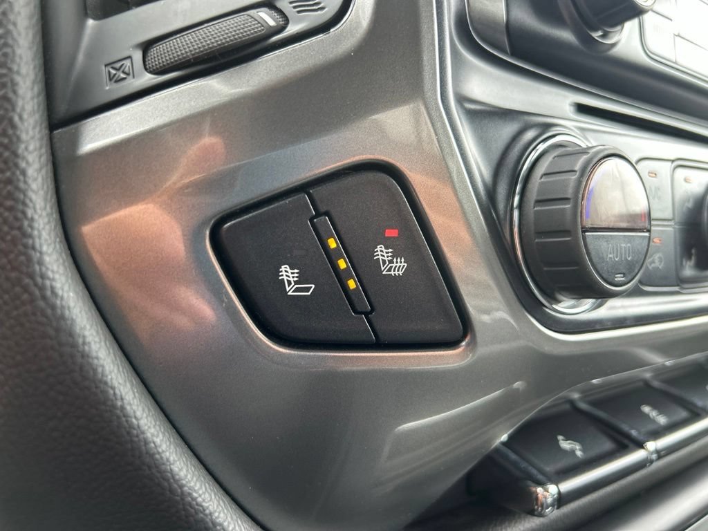 Used 2018 CAJUN RED TINTCOAT Chevrolet LT image 30