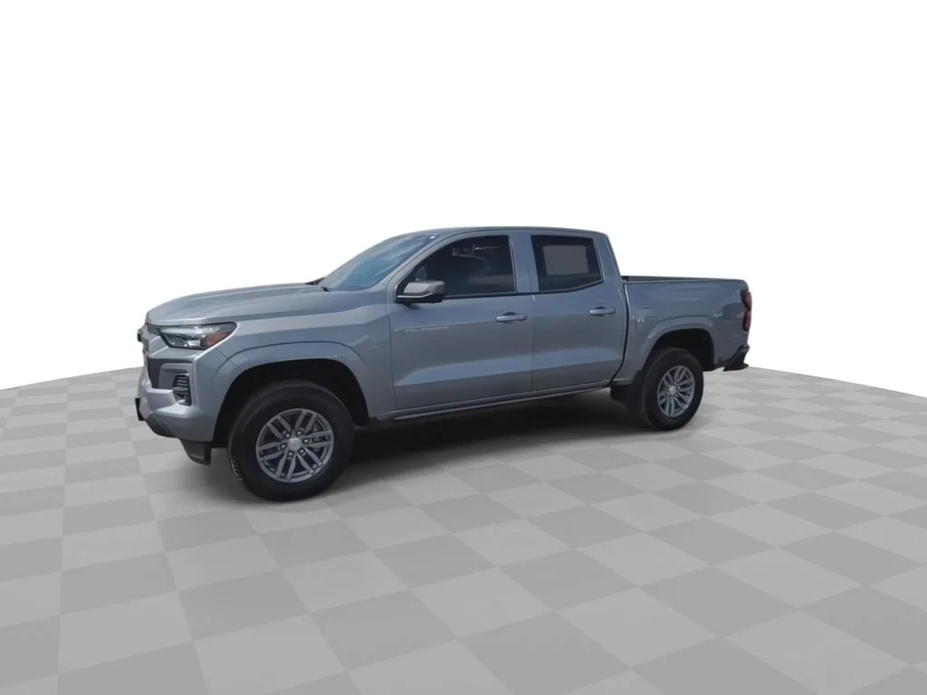 New 2026 Sterling Gray Metallic Chevrolet LT image 4