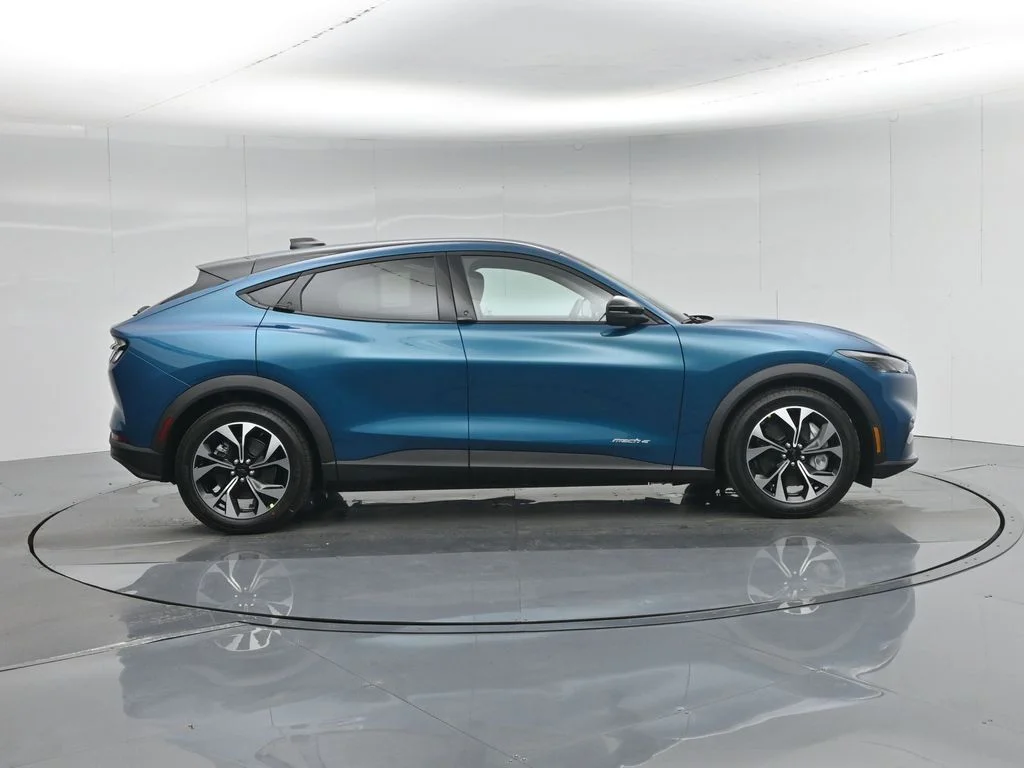New 2026 Adriatic Blue Metallic Ford Select image 24