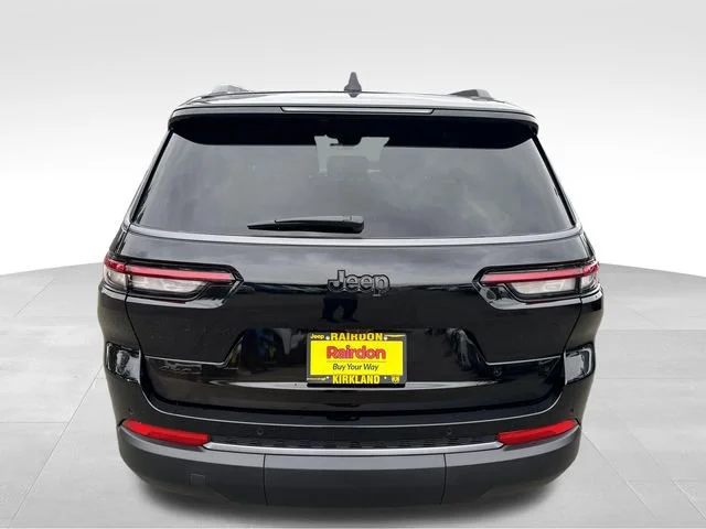 New 2026 Diamond Black Crystal Pearl-Coat Exterior Paint Jeep Laredo image 6