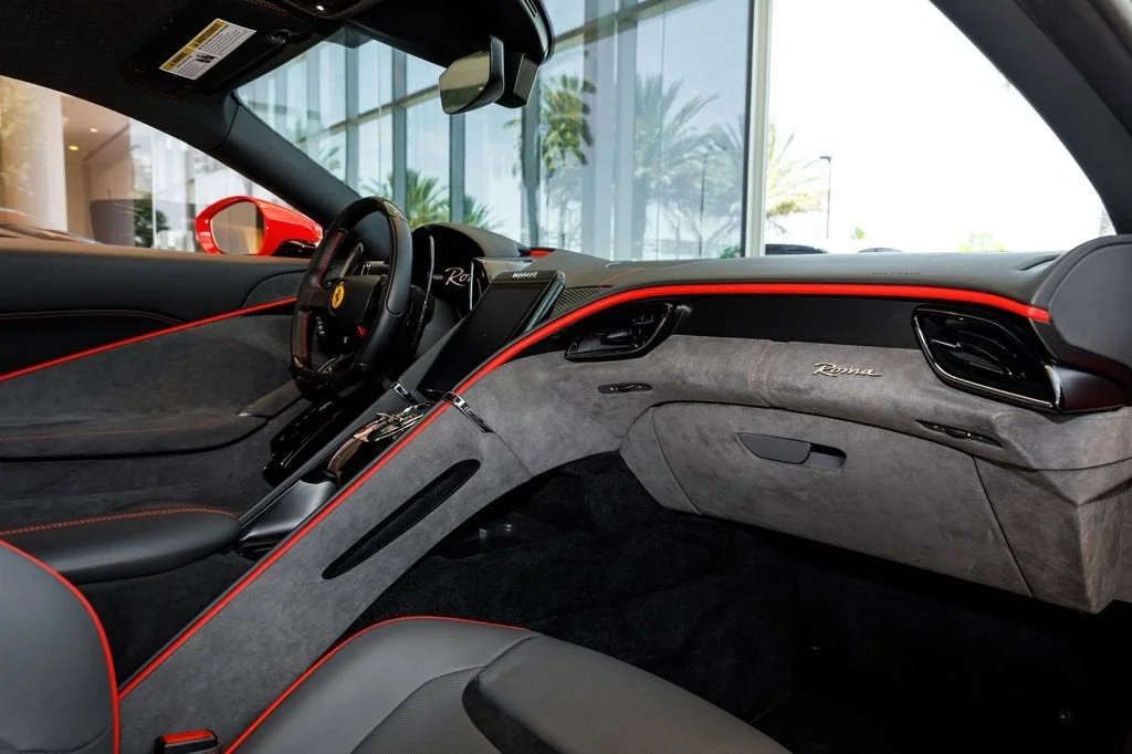 Used 2022 Rosso Corsa Ferrari  image 16
