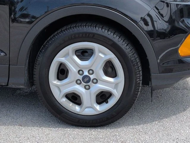 Used 2019 Black Ford S image 11