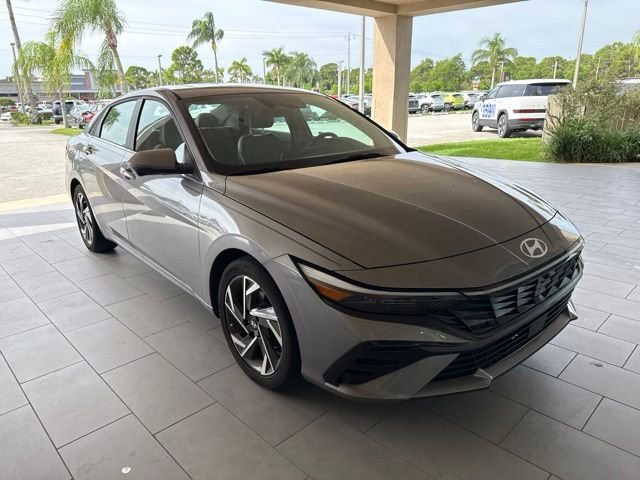 Used 2024 Silver Hyundai Limited image 2