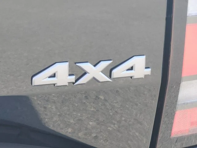 2026 Nissan Frontier SV - Photo 5