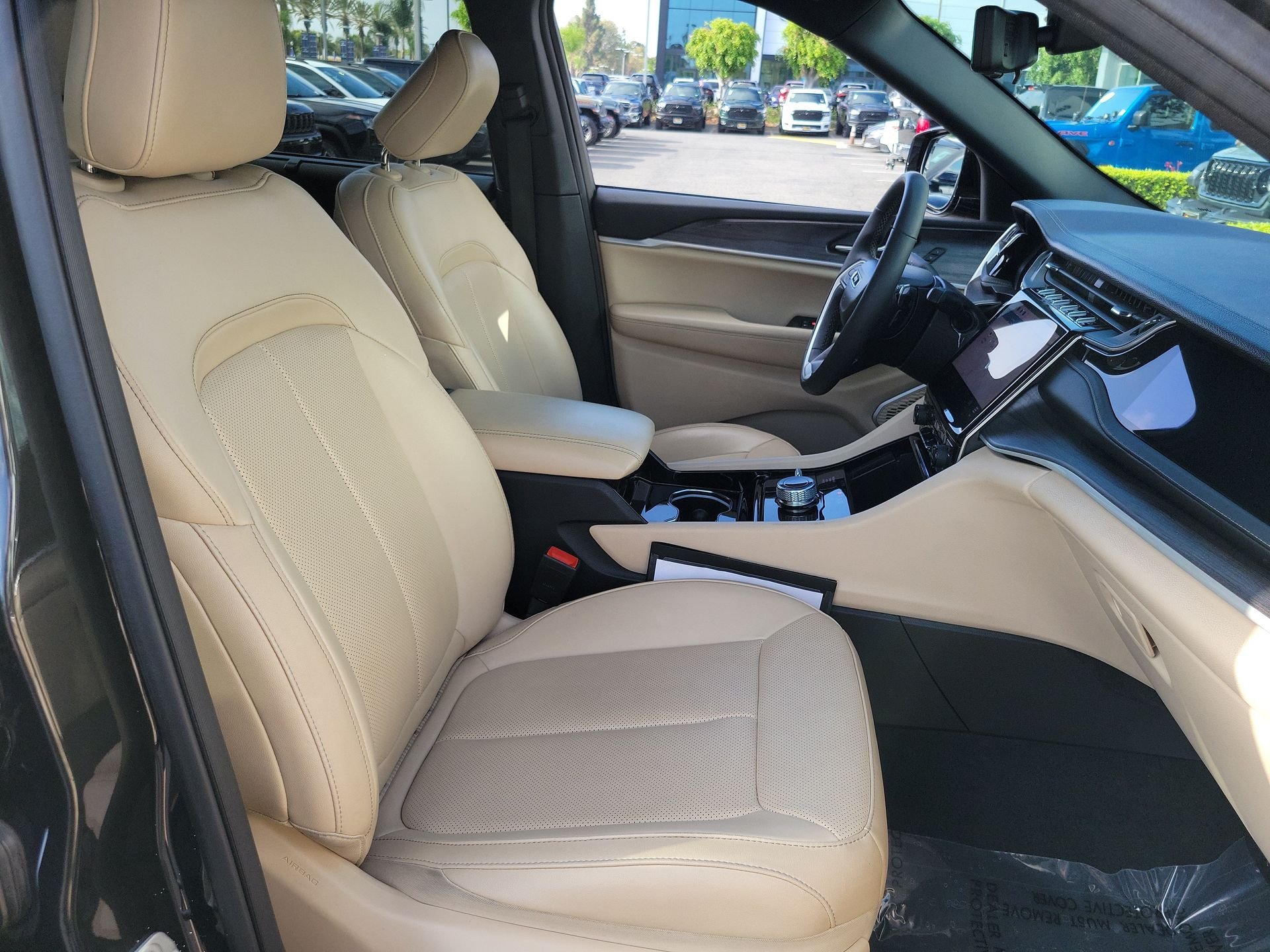 Certified Used 2023 Gray Jeep Limited image 15