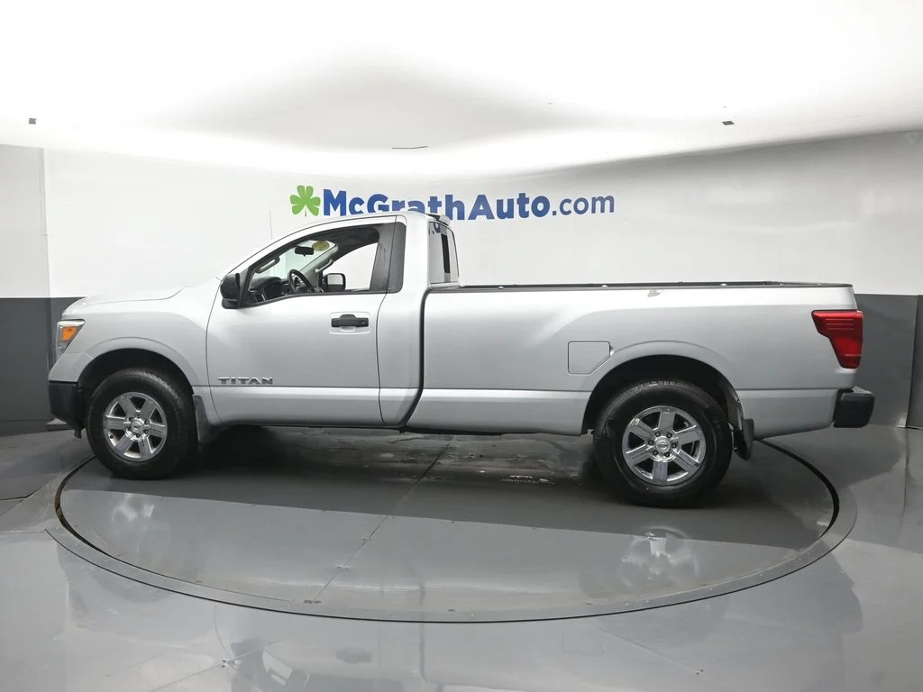 Used 2017 Silver Nissan S image 17