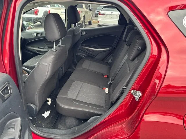 Used 2020 Red Ford SE image 13