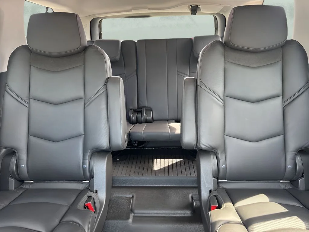 Used 2020 Gray Cadillac Luxury image 13
