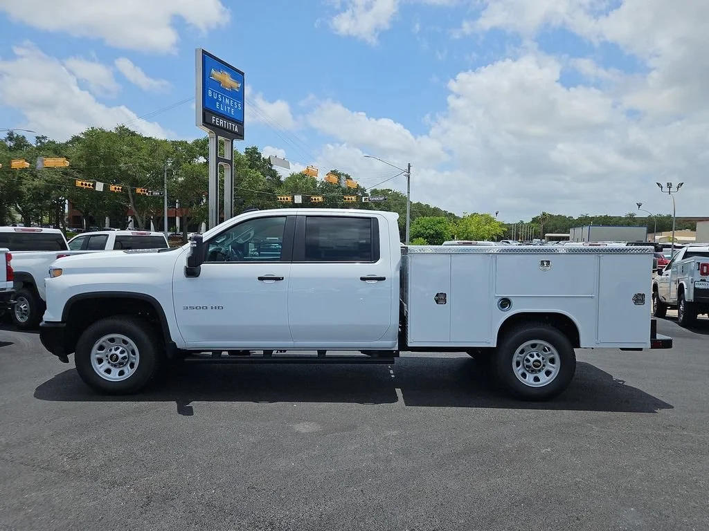 New 2026 Summit White Chevrolet WT image 2