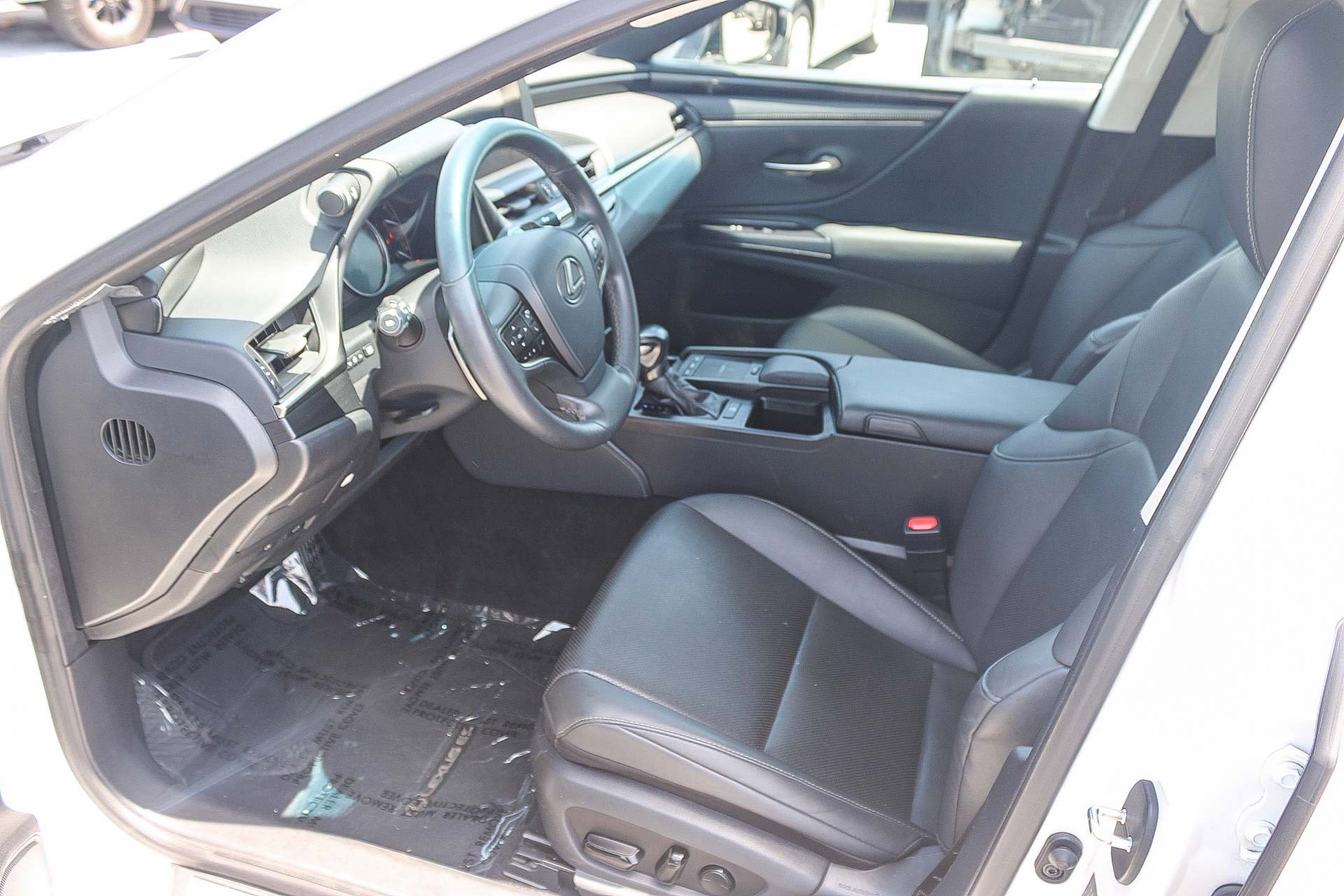 Used 2021 Eminent White Pearl Lexus ES 350 image 18