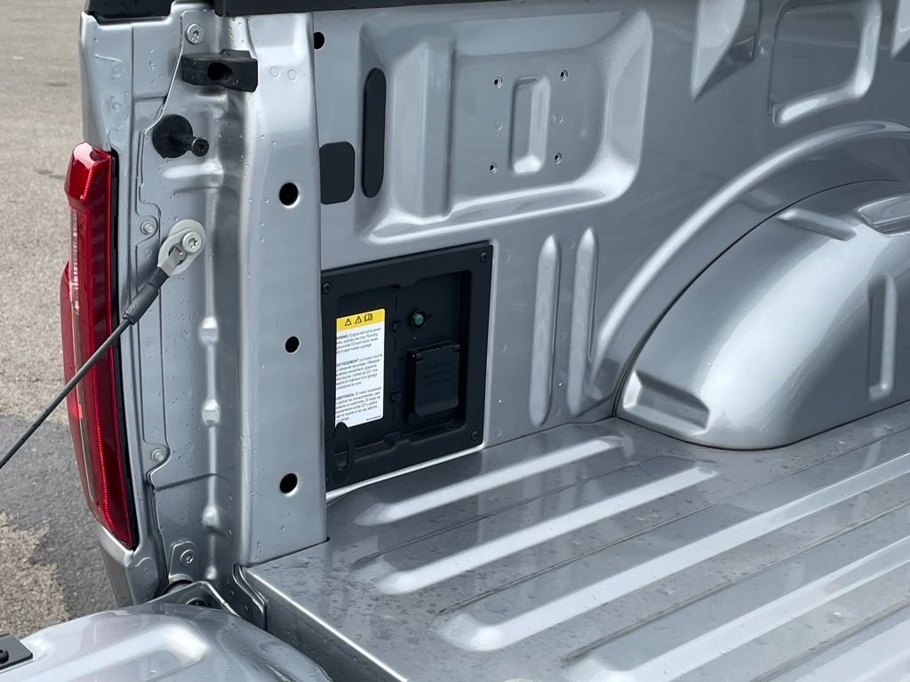 Used 2025 Silver Ford XLT image 20