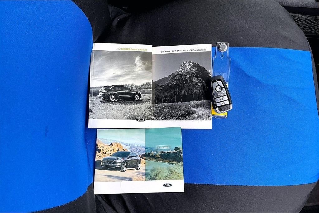 Used 2021 Blue Ford SEL image 12