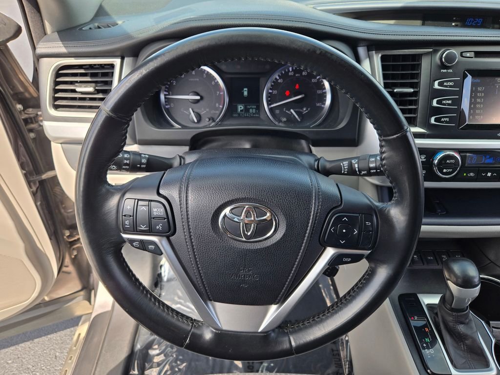 2015 Toyota Highlander LE Plus - Photo 42