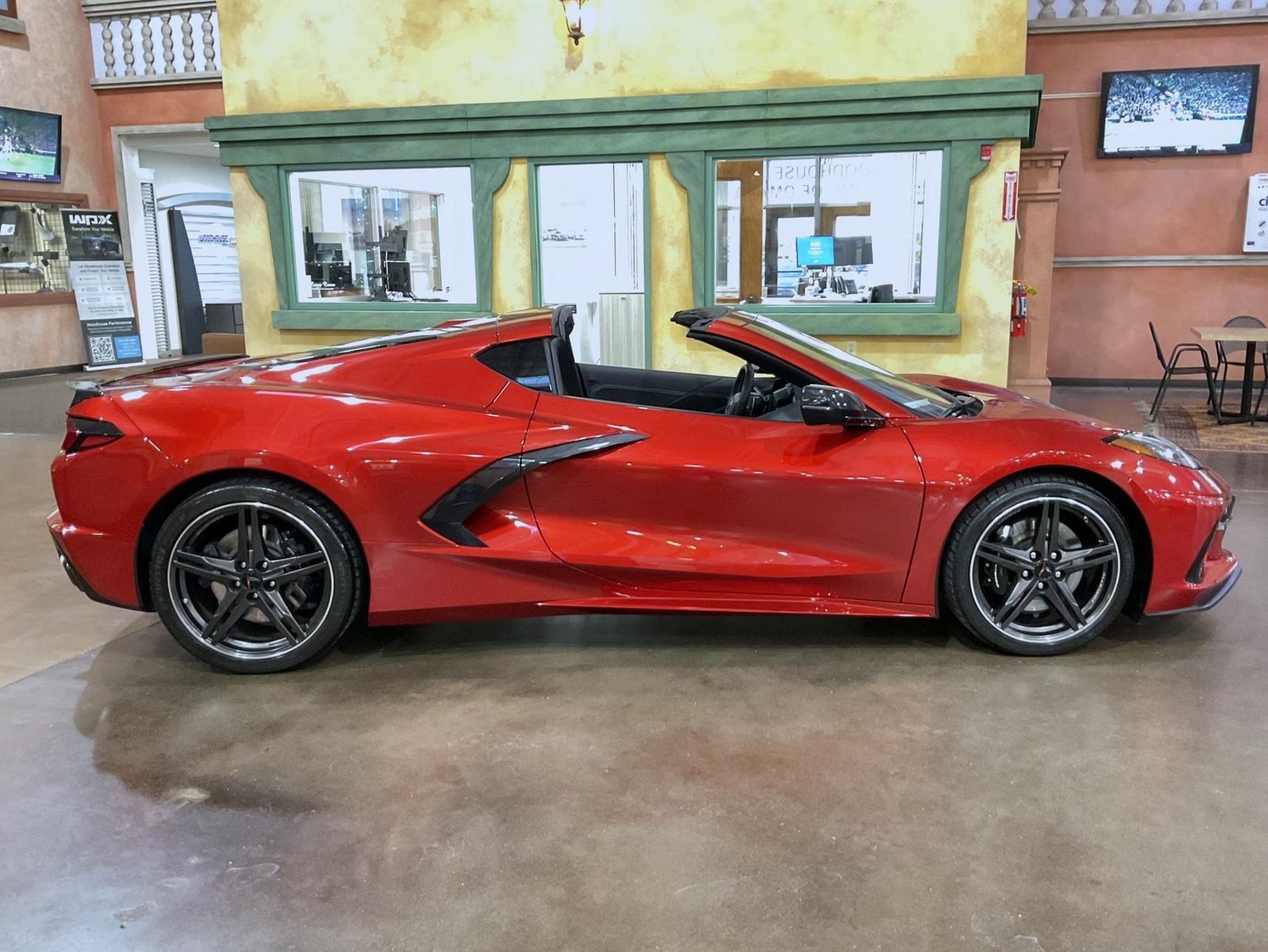 2024 Chevrolet Corvette 1LT - Photo 24
