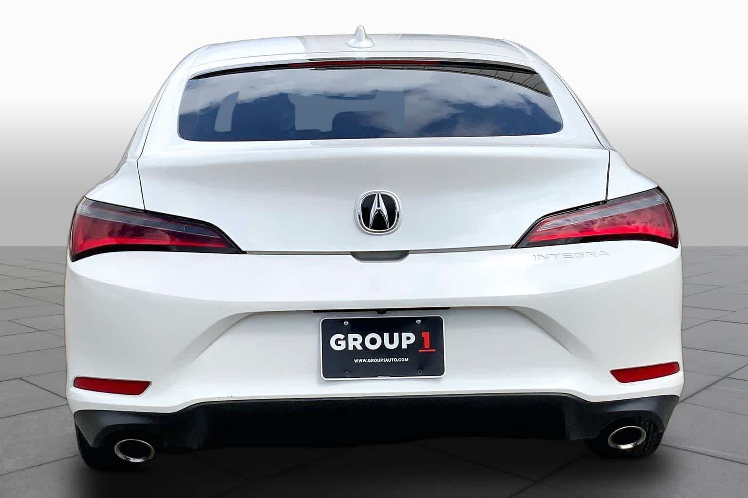 Used 2023 Platinum White Pearl Acura  image 5