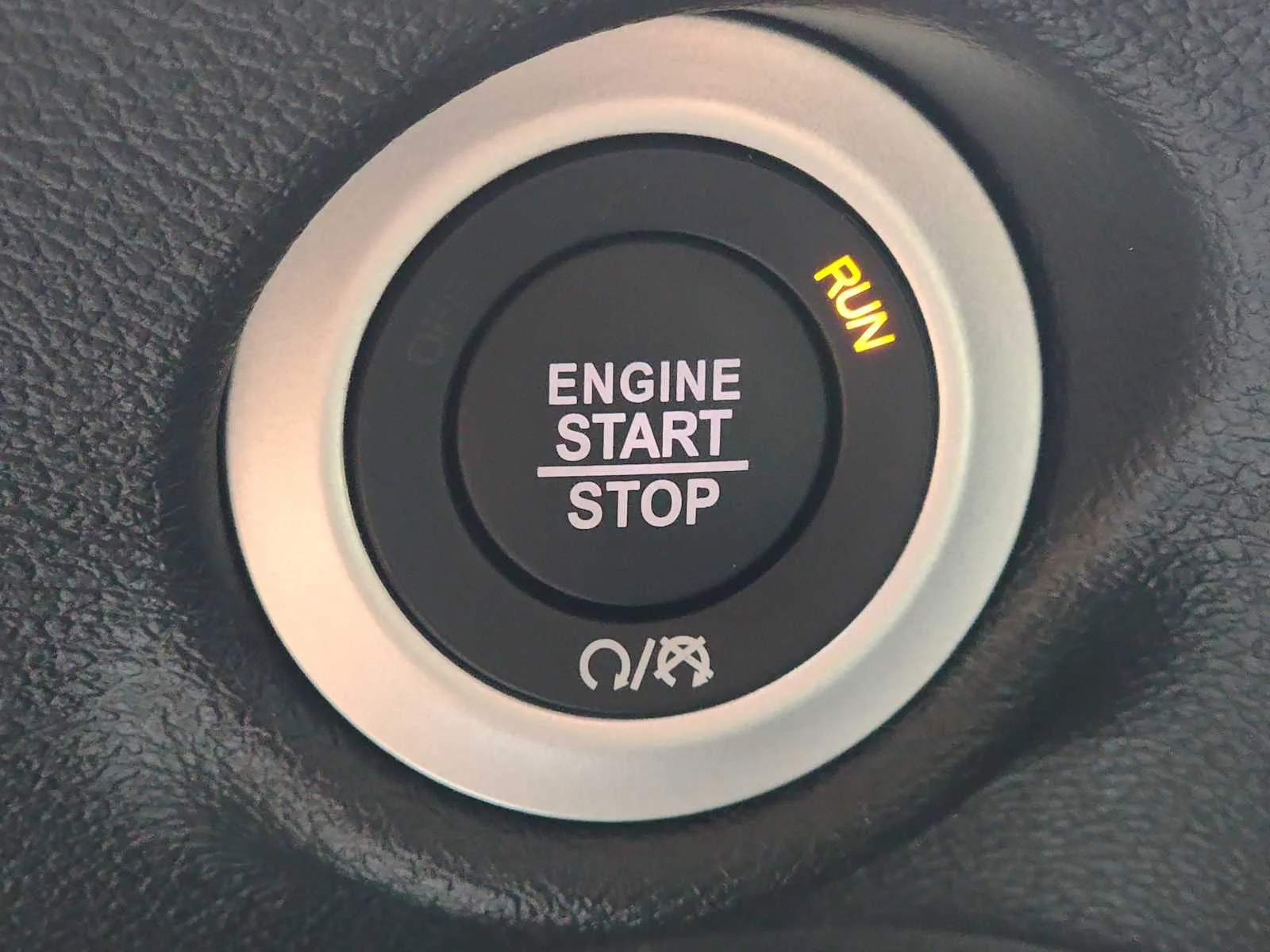 2026 Chrysler Voyager LX - Photo 24
