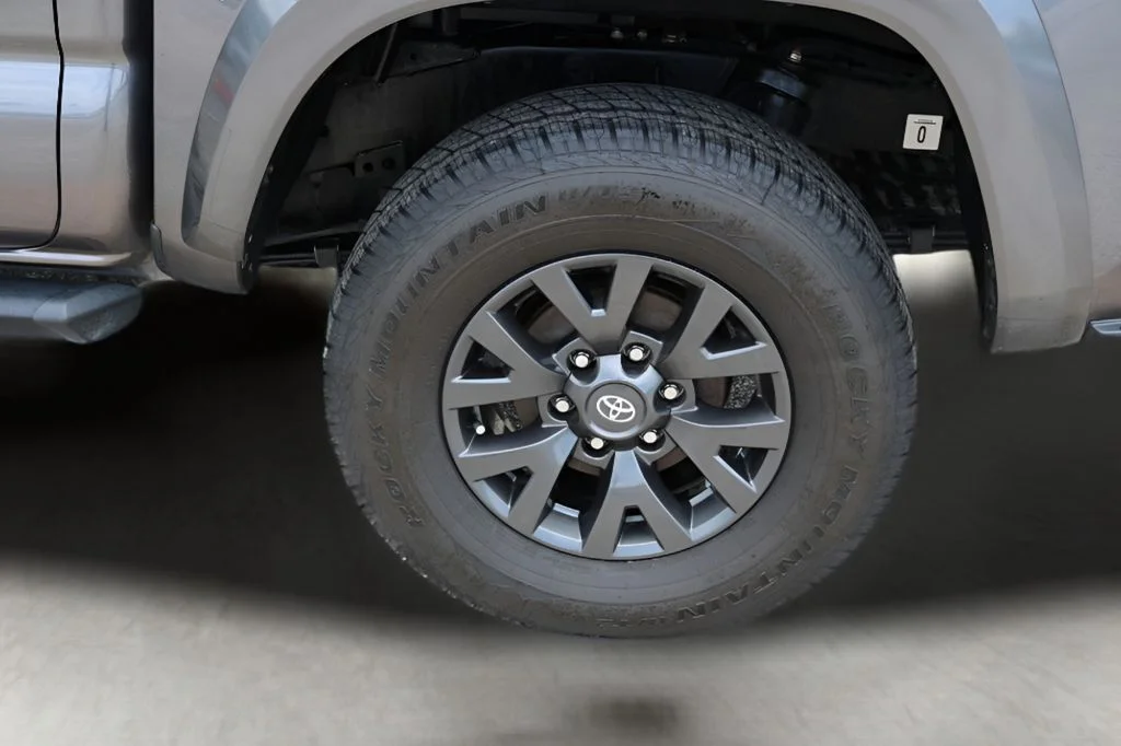Used 2021 Gray Toyota SR5 image 8