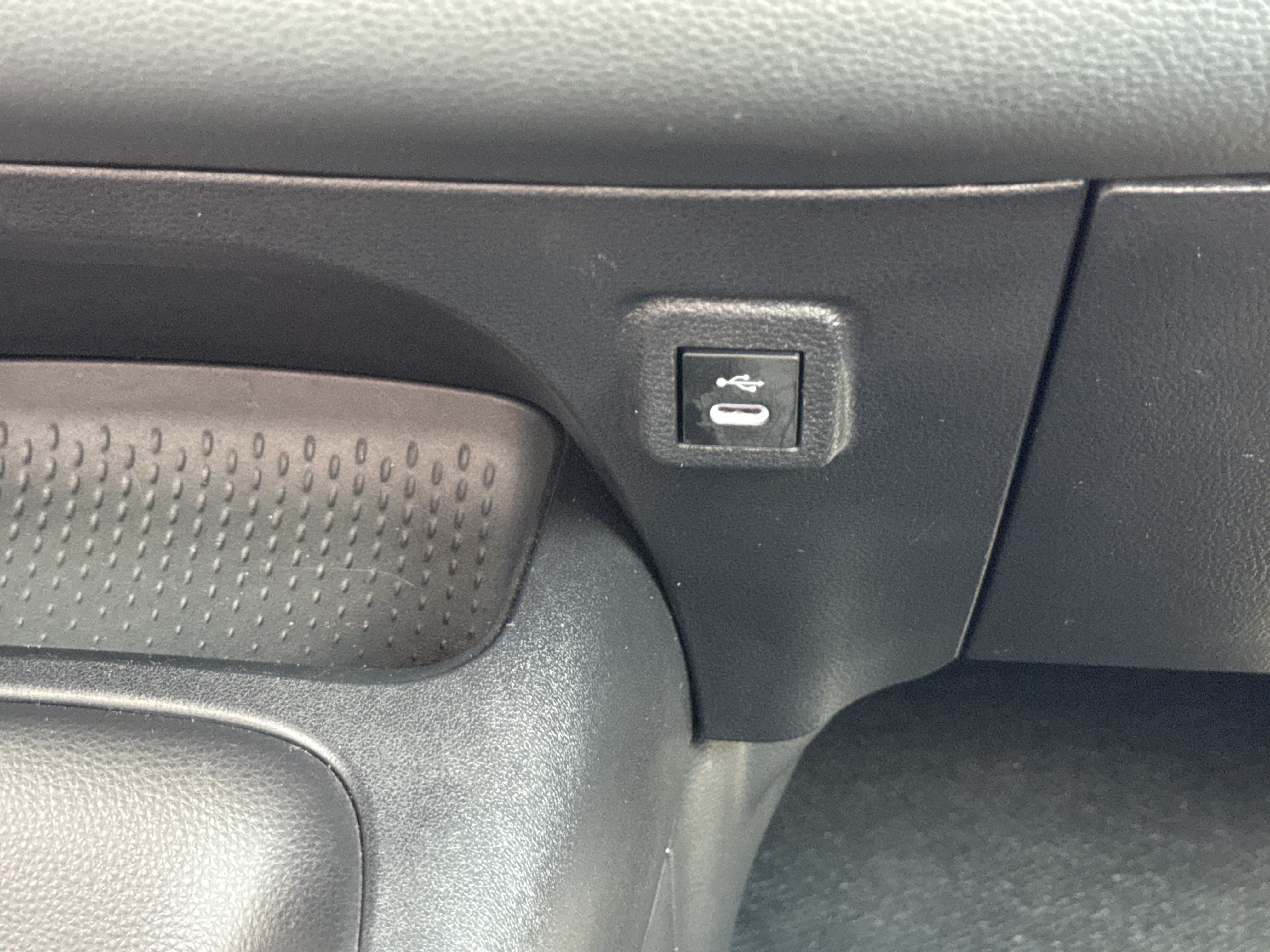 Used 2025 Ice Cap Toyota LE image 25