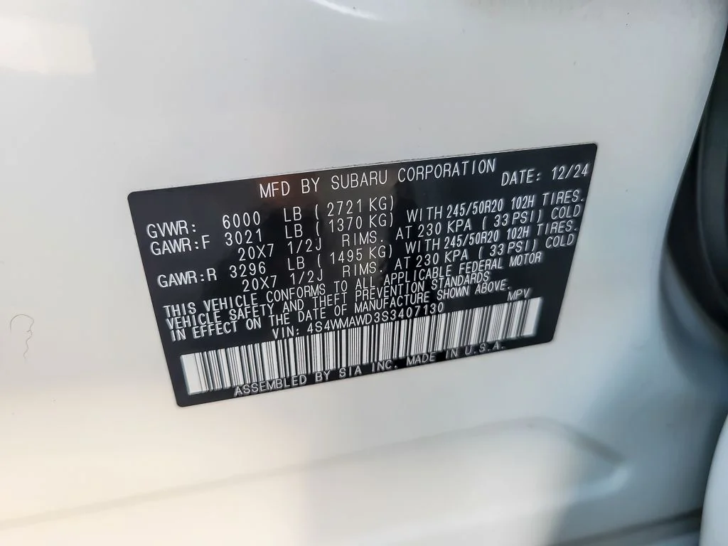 Used 2025 White Subaru Onyx Edition Touring image 27