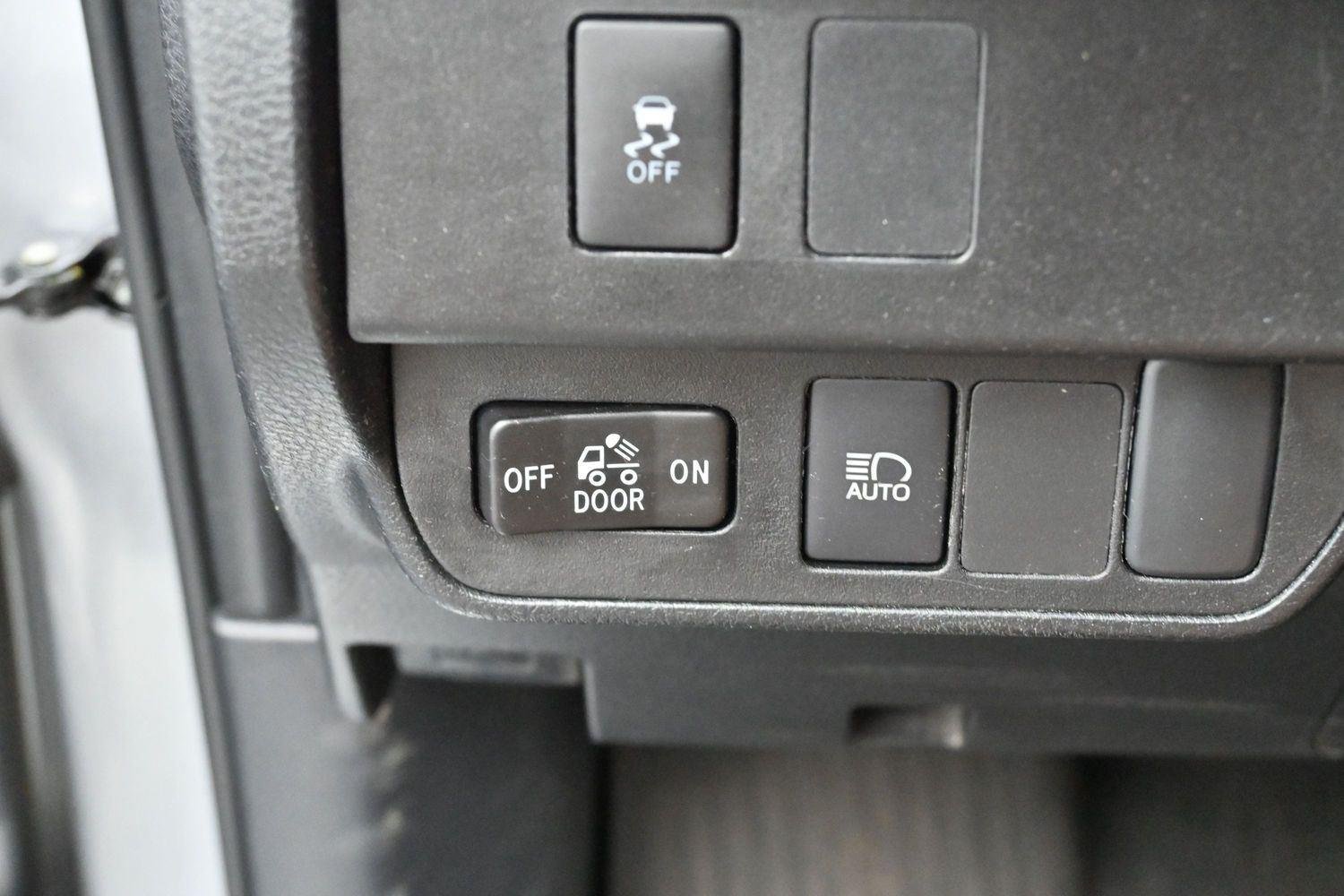 Used 2023 Celestial Silver Metallic Toyota SR5 V6 image 25