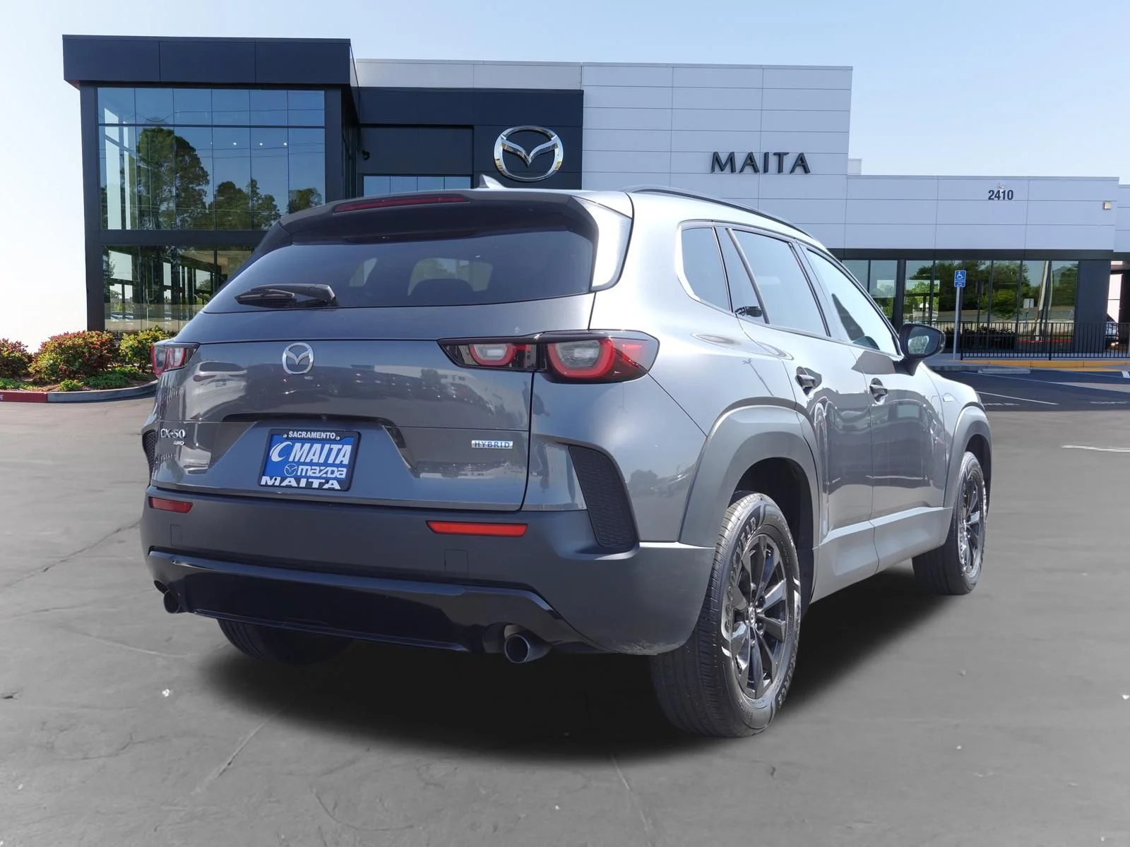 Certified Used 2025 Machine Gray Metallic Mazda Premium image 4