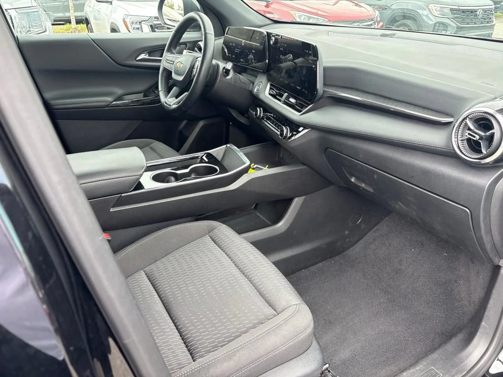 Used 2025 Mosaic Black Metallic Chevrolet LT image 7