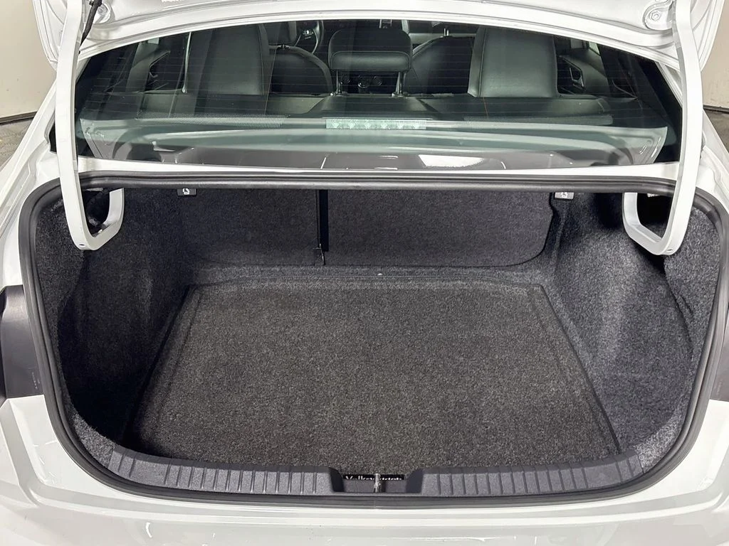 Certified Used 2020 White Volkswagen R-Line image 22