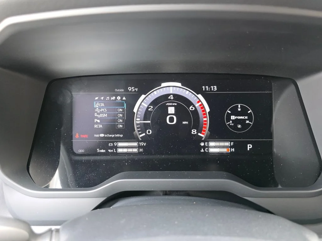 New 2026 Midnight Black Metallic Toyota  Platinum image 31
