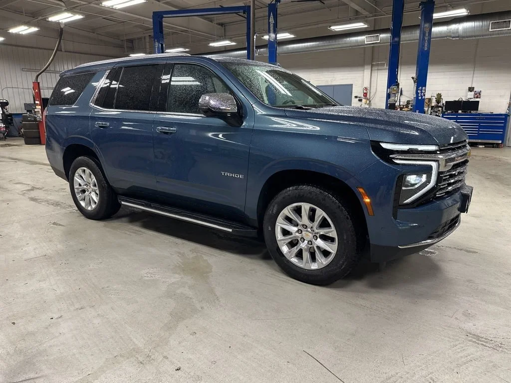 Used 2025 Lakeshore Blue Metallic Chevrolet Premier image 12