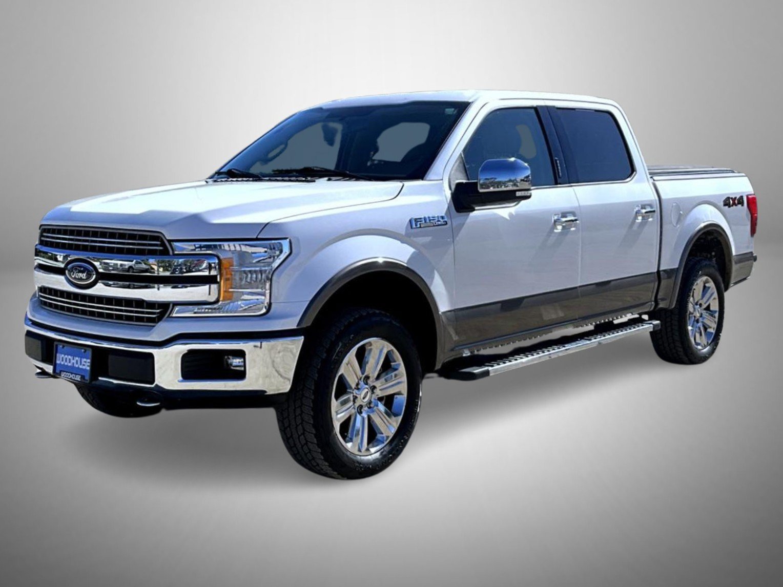 Used 2018 White Ford Lariat image 1
