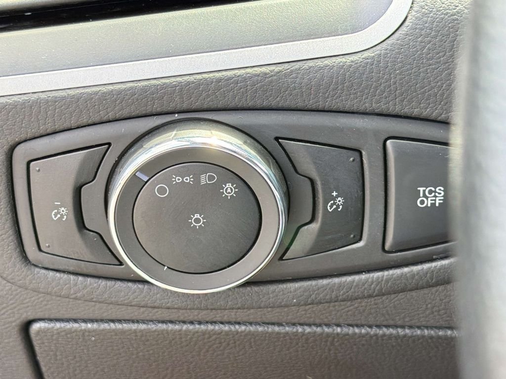 Certified Used 2024 Gray Metallic Ford SE image 22