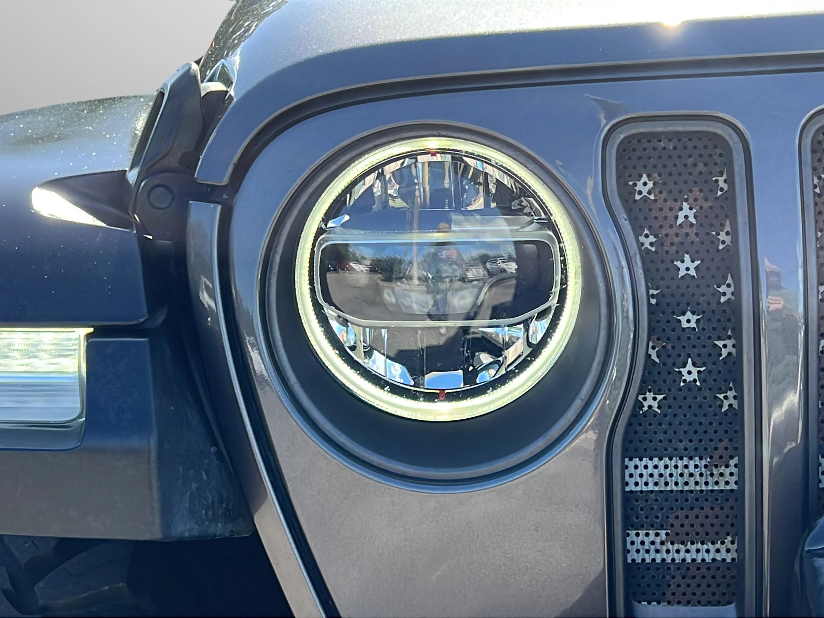 Used 2020 Granite Crystal Metallic Clearcoat Jeep Rubicon image 23