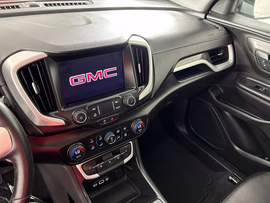 Certified Used 2023 Silver GMC SLT image 37