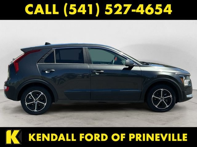 Used 2023 Gray Kia LX image 6