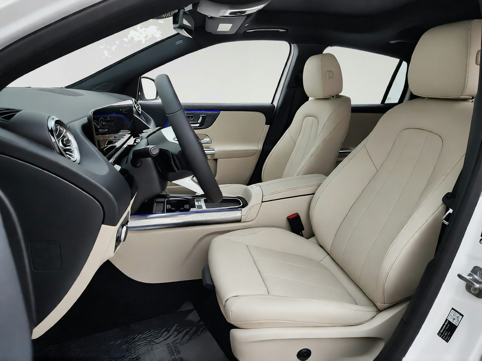 New 2026 Polar White Mercedes-Benz GLA 250 SUV image 17