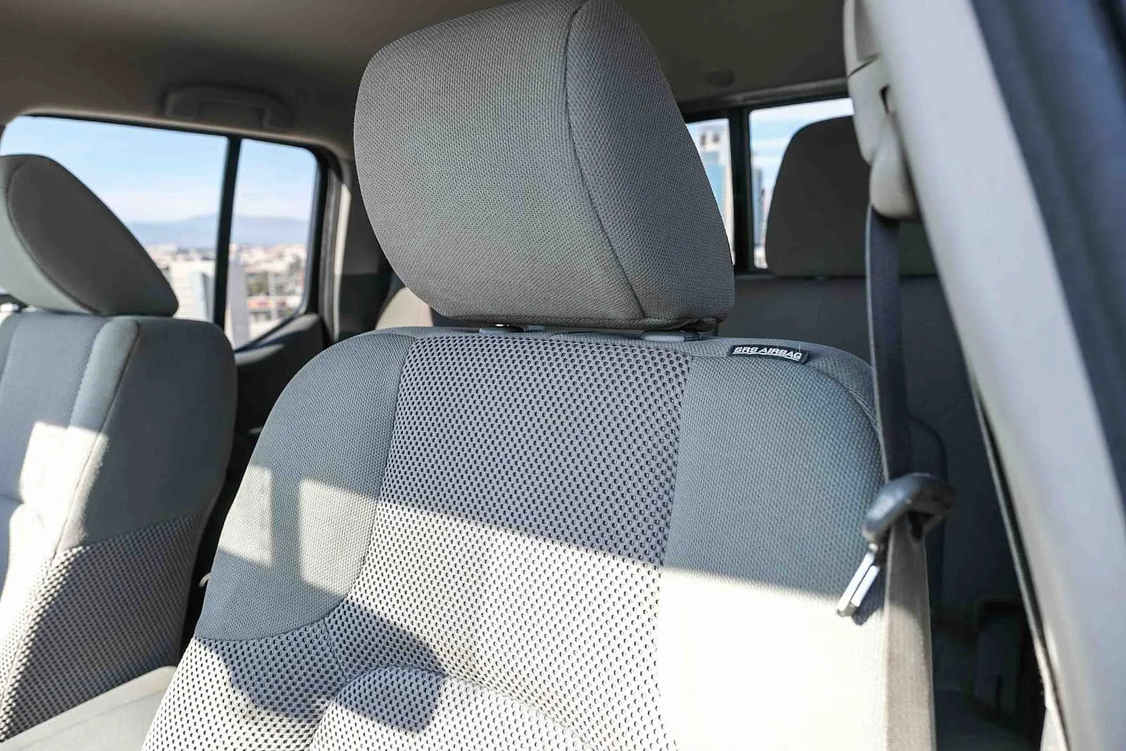 Used 2018 Magnetic Black Nissan SV V6 image 21