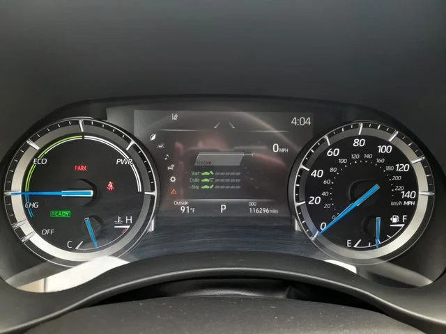 Used 2021  Toyota XLE image 12